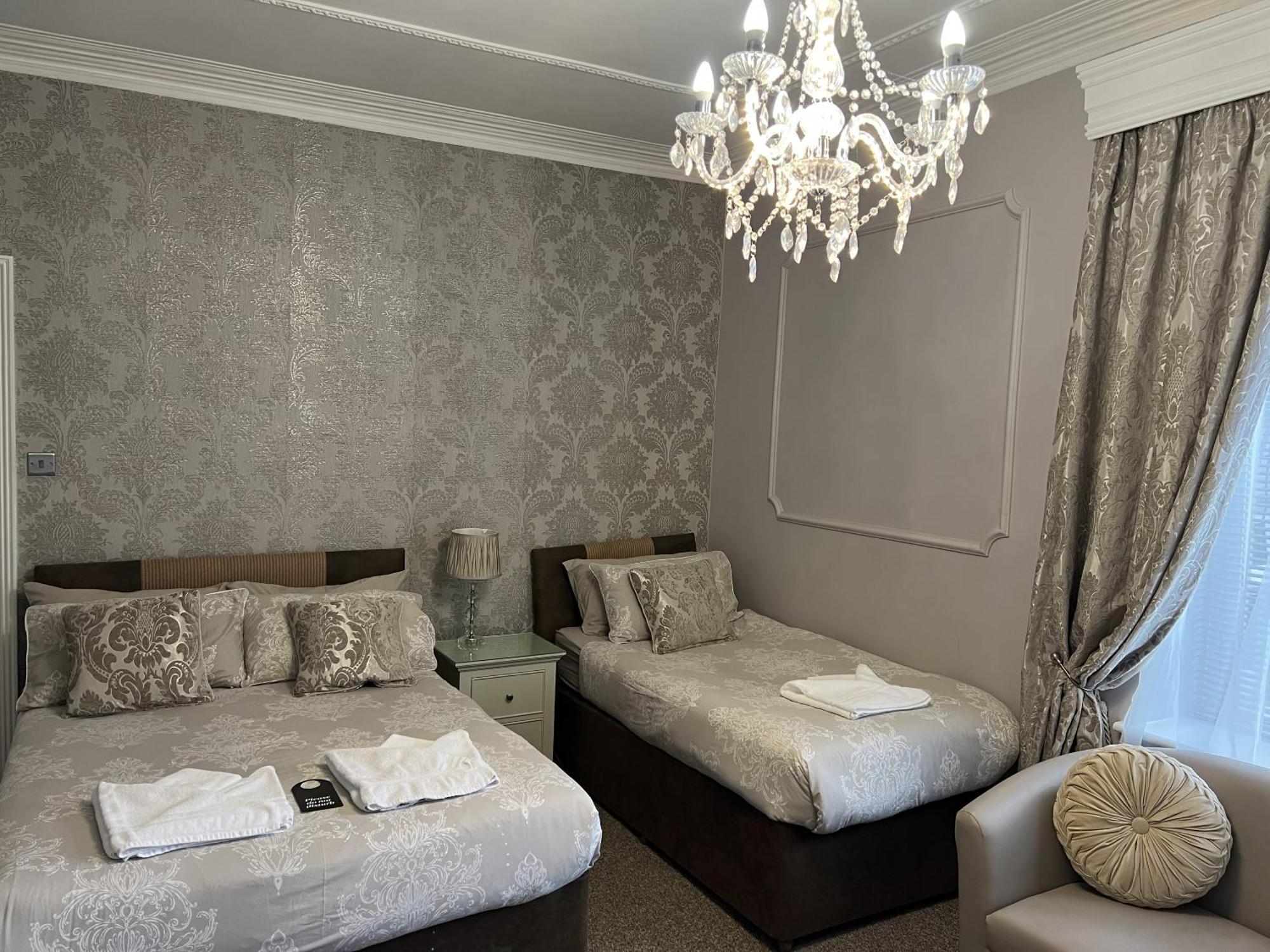 Tanes Hotel Cardiff Rum bild